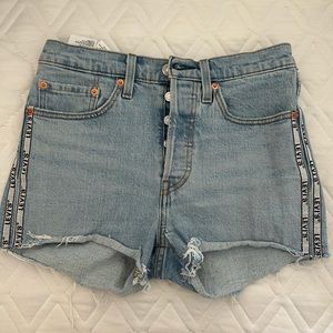 Levi shorts